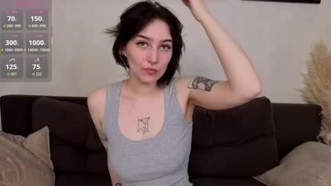 Snapshot of iluminadangoun chatting on 04-27-26, 01:03 Hello everyone Im Lily online show from 04-27-26, 01:03