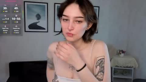 Snapshot of iluminadangoun chatting on 05-04-26, 01:01 Hello everyone Im Lily online show from 05-04-26, 01:01