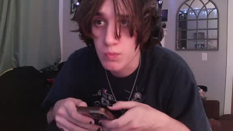 Snapshot of iluvurgirl chatting on 12-03-24, 06:04 luna online show from 12-03-24, 06:04