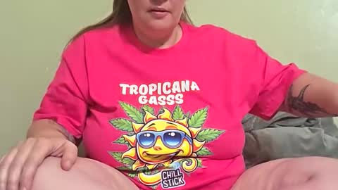 IM4KOUCR4ZY online show from 04-21-26, 04:08