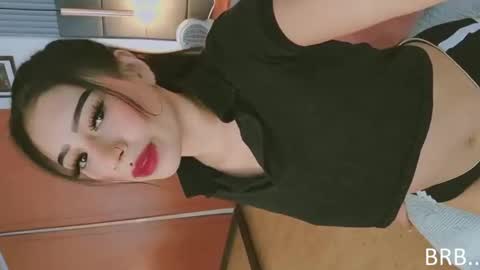 Snapshot of im_alesa chatting on 11-12-25, 10:48 im_alesa online show from 11-12-25, 10:48