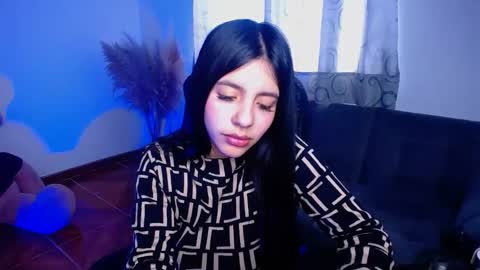 Snapshot of im_alyn chatting on 11-06-25, 04:52 Alyn online show from 11-06-25, 04:52