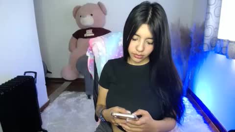 Alyn online show from 11-18-25, 03:05