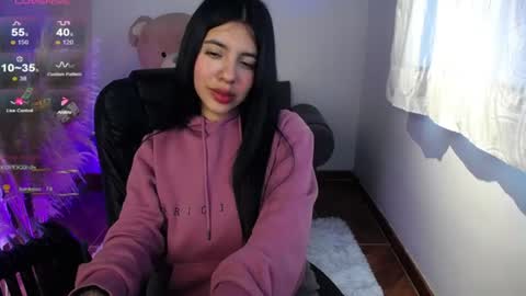 Snapshot of im_alyn chatting on 06-19-26, 03:38 Alyn online show from 06-19-26, 03:38