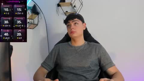 Snapshot of im_juaniito chatting on 09-19-25, 01:18 40 OFF TODAY online show from 09-19-25, 01:18