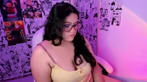 mei mei uwu online show from 04-11-26, 01:43