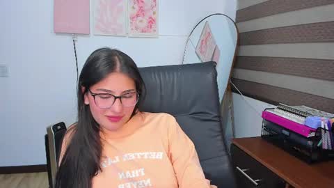 Snapshot of im_miia chatting on 08-01-26, 12:10 Mia online show from 08-01-26, 12:10
