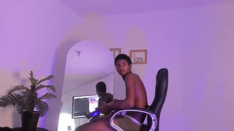 Snapshot of im_oleider chatting on 02-19-26, 04:19 oleider dont forget your thumbs up online show from 02-19-26, 04:19