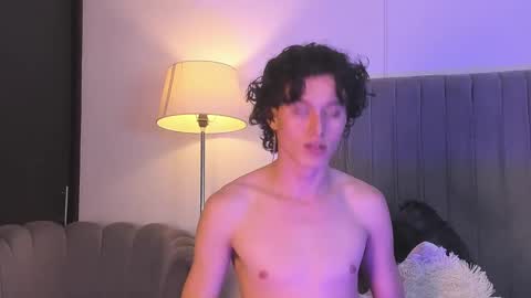 Perseo - Help me with 50 thumbs up online show from 12-13-25, 08:47