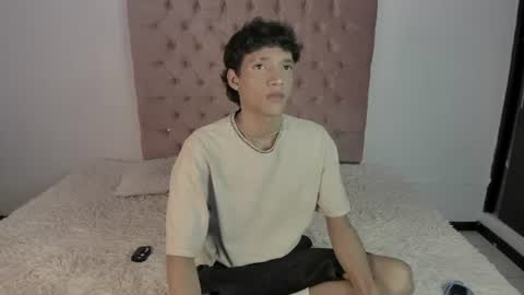 Snapshot of im_ralff chatting on 06-28-26, 02:50 RALF online show from 06-28-26, 02:50