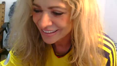 Snapshot of im_sharonr chatting on 06-27-26, 04:45 Sharon online show from 06-27-26, 04:45