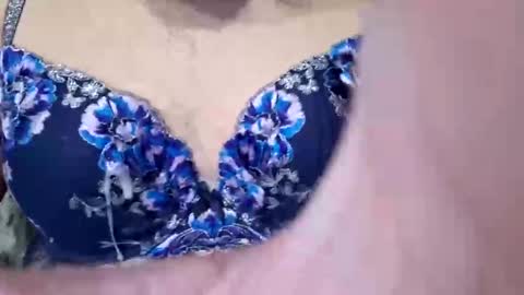 Snapshot of imabigolperv chatting on 01-28-25, 01:50 imabigolperv online show from 01-28-25, 01:50