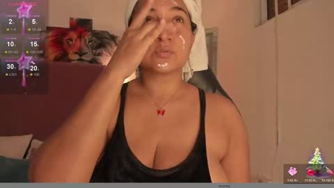 Snapshot of imacwenn_ chatting on 12-30-24, 01:25 Sofia online show from 12-30-24, 01:25