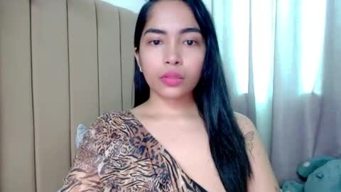 Snapshot of imbabyasian chatting on 05-27-26, 03:03 Baby online show from 05-27-26, 03:03