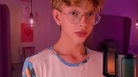 Damiano online show from 10-17-25, 09:28