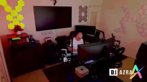 DJ Azra online show from 12-28-24, 03:59