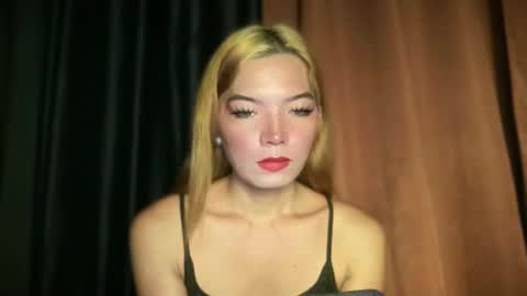 Mika online show from 03-09-26, 06:06