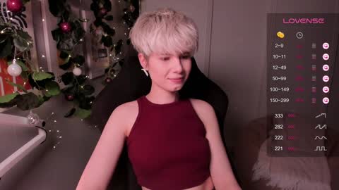 Snapshot of imnotmia chatting on 12-10-24, 08:16 Mia online show from 12-10-24, 08:16