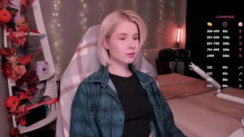 Mia online show from 11-24-25, 09:53