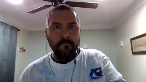 Snapshot of imon_1 chatting on 10-08-25, 11:24 imon_1 online show from 10-08-25, 11:24