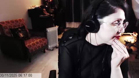 Empress online show from 11-30-25, 04:16