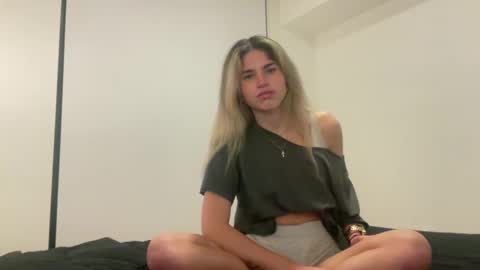 Snapshot of imrubyy chatting on 02-22-25, 02:17 RUBYY 3 online show from 02-22-25, 02:17