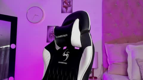 imtami04 online show from 04-05-26, 05:32