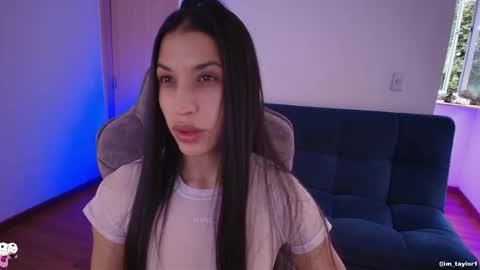 TAYLOR  online show from 10-14-25, 08:31