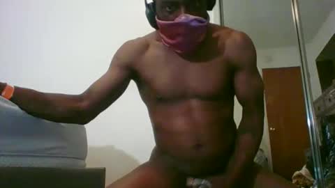 Snapshot of imthehornyest chatting on 05-31-26, 03:04 imthehornyest online show from 05-31-26, 03:04