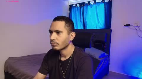Snapshot of imyourg0d chatting on 07-11-26, 03:26 Daniel thumb up me please its important Im new INDEPENDENT MODEL online show from 07-11-26, 03:26