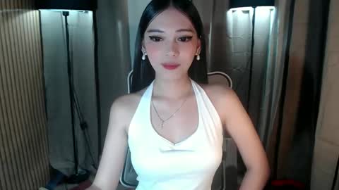 Aki online show from 10-08-25, 11:52