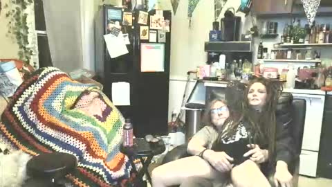 Snapshot of in_the_garden_of_eaten chatting on 03-13-26, 07:26 in_the_garden_of_eaten online show from 03-13-26, 07:26