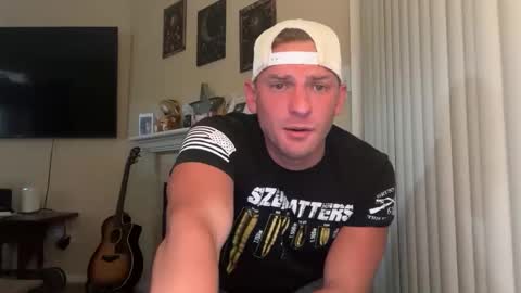 Snapshot of inamate93 chatting on 05-10-26, 04:28 Inmate1993 online show from 05-10-26, 04:28