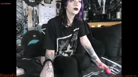 Snapshot of inarafoxxx chatting on 02-20-25, 03:23 Inarafoxx online show from 02-20-25, 03:23