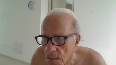 Snapshot of incendiado chatting on 09-15-25, 02:50 incendiado online show from 09-15-25, 02:50