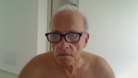 Snapshot of incendiado chatting on 11-01-25, 01:35 incendiado online show from 11-01-25, 01:35