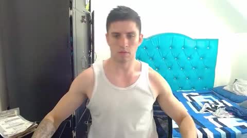 Snapshot of incubus_couple1 chatting on 02-03-25, 02:58 incubus_couple1 online show from 02-03-25, 02:58