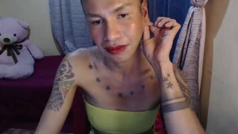 Snapshot of indaypakay_ts chatting on 02-17-26, 04:57 Pakay online show from 02-17-26, 04:57