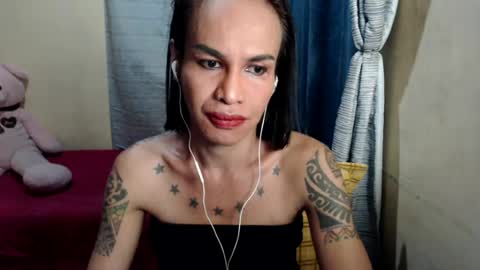 Snapshot of indaypakay_ts chatting on 07-12-26, 07:16 Pakay online show from 07-12-26, 07:16