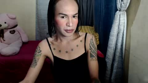 Snapshot of indaypakay_ts chatting on 07-17-26, 03:24 Pakay online show from 07-17-26, 03:24