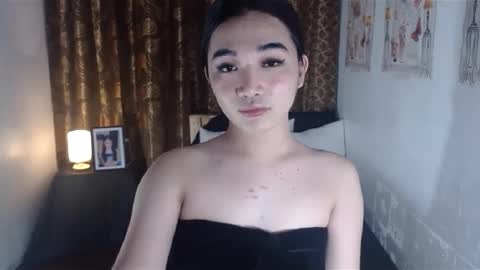 indestructabletrixie online show from 01-06-25, 10:02