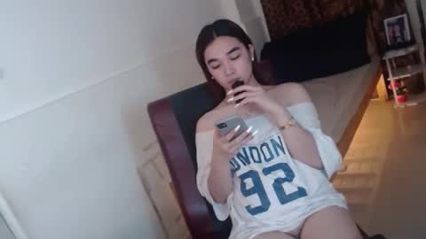 indestructabletrixie online show from 03-10-26, 11:32