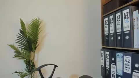 Lana online show from 12-31-24, 10:45