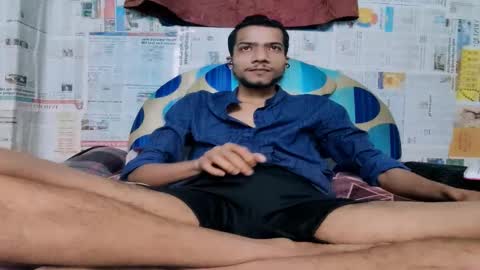 Snapshot of indian_bengali_boy chatting on 02-09-26, 07:12 Suman Leo online show from 02-09-26, 07:12