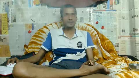 Snapshot of indian_bengali_boy chatting on 02-18-26, 03:41 Suman Leo online show from 02-18-26, 03:41