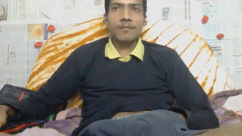Snapshot of indian_bengali_boy chatting on 02-23-26, 06:27 Suman Leo online show from 02-23-26, 06:27