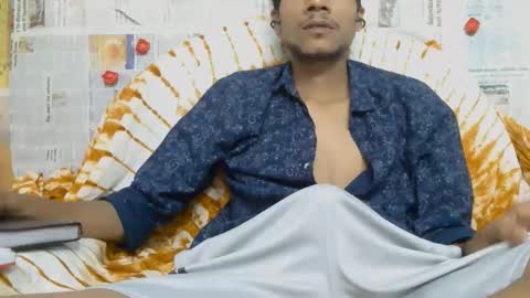 Snapshot of indian_bengali_boy chatting on 03-01-26, 07:49 Suman Leo online show from 03-01-26, 07:49