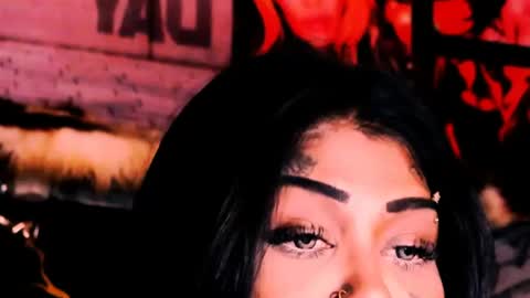 Snapshot of indian_dreamgirl chatting on 07-12-26, 01:57 Bella Ambrosia online show from 07-12-26, 01:57