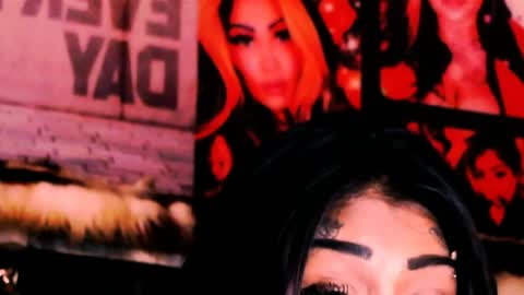 Snapshot of indian_dreamgirl chatting on 07-13-26, 03:48 Bella Ambrosia online show from 07-13-26, 03:48