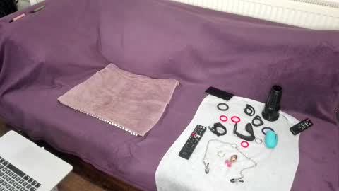 indian_exhibitionist online show from 12-21-25, 10:17